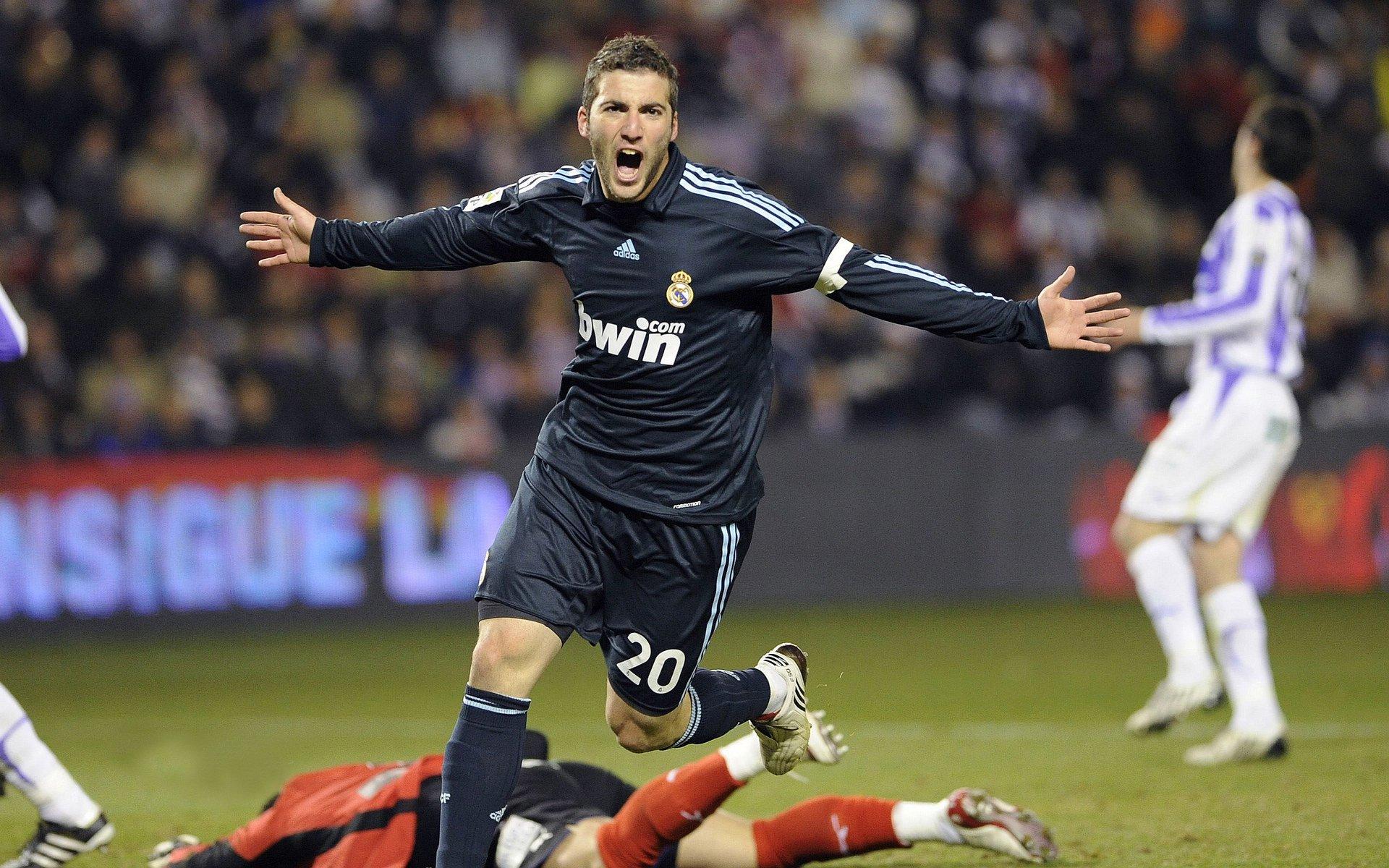 卡鲁索化身斗士诠释坚韧本色 关键先生属性已成球队胜负手