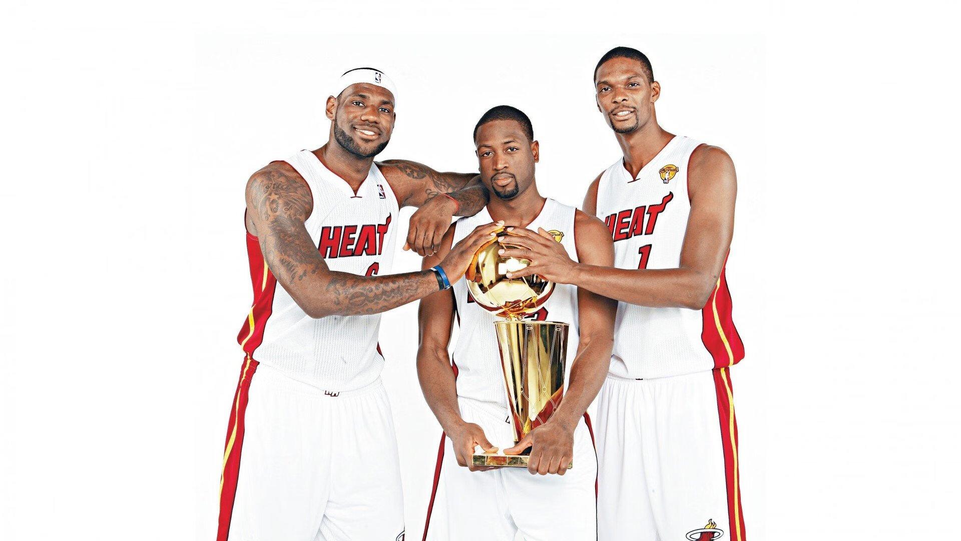 禁区回旋风暴！戈贝尔变身现代大鲨鱼，奥尼尔演播室乖巧认输引全场爆笑