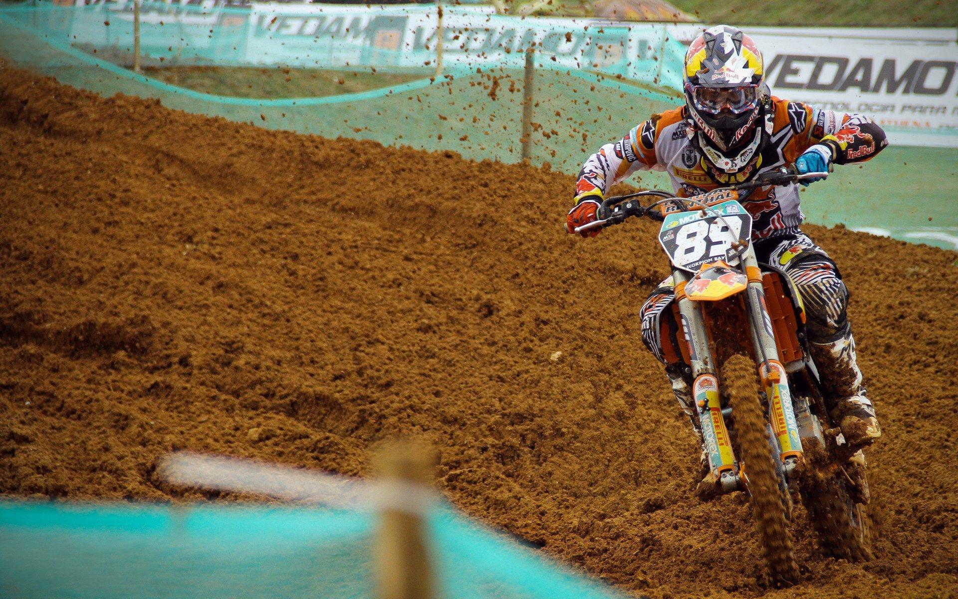 切尔西1998年欧洲优胜者杯辉煌，蓝军社媒晒照重温历史性时刻