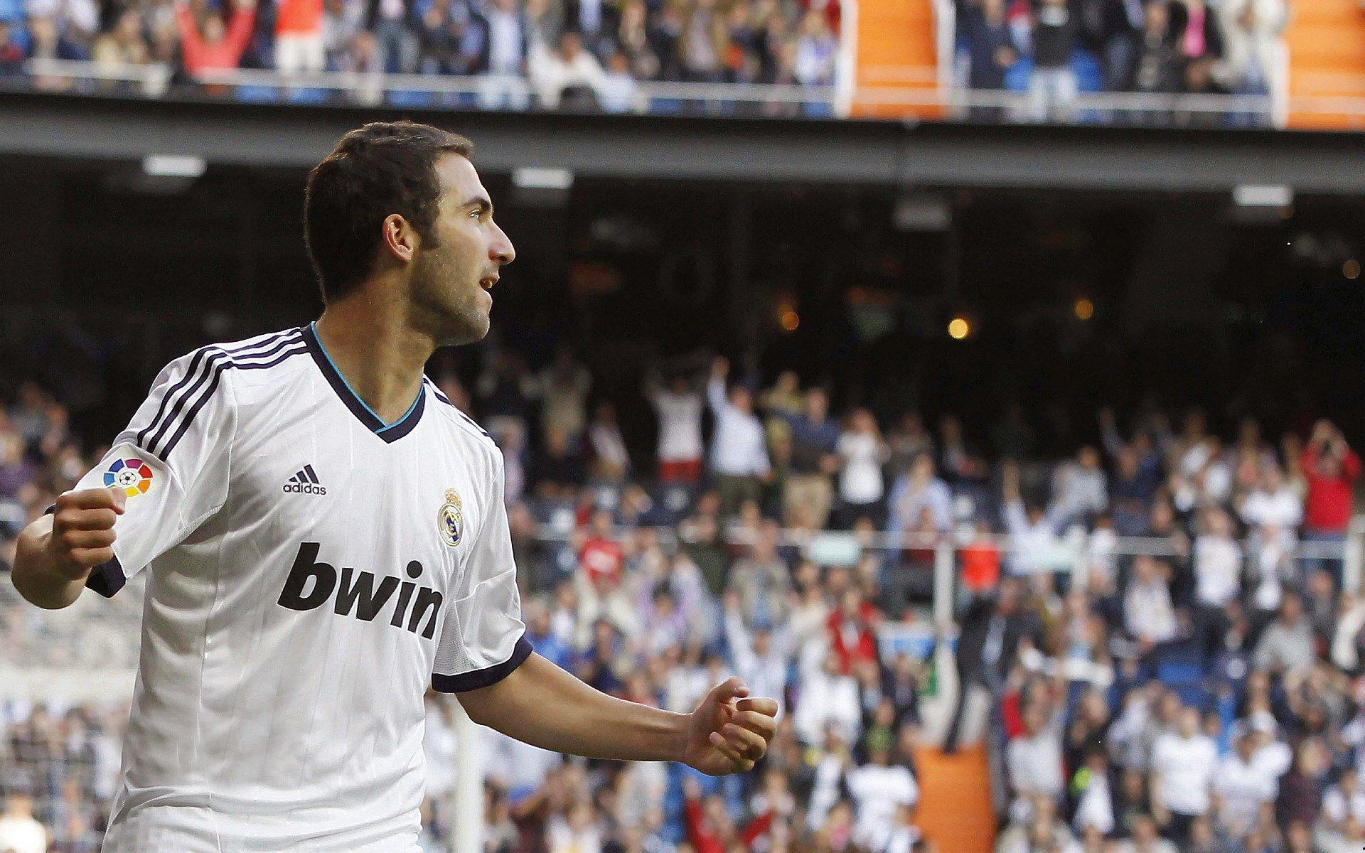 巴萨门将特尔施特根或转投意甲，国际米兰与AC米兰展开争夺战